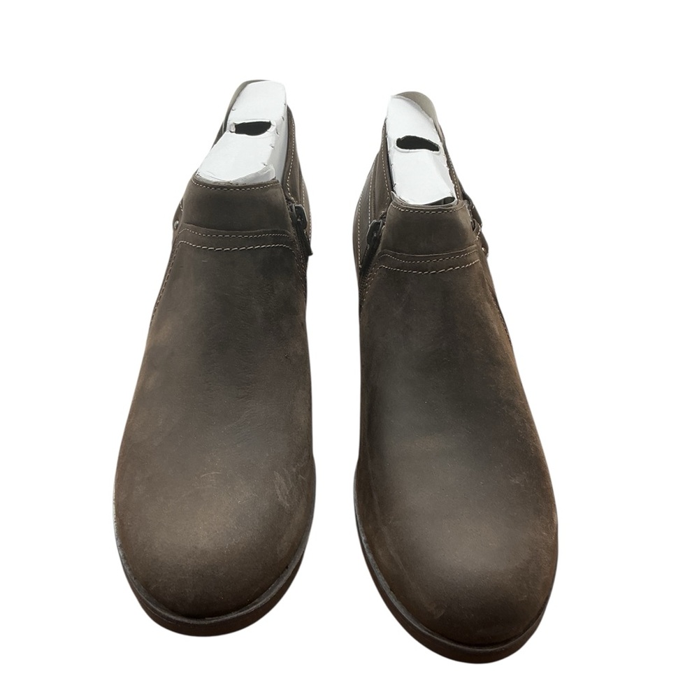 NWT Clarks Charlten Grace taupe oily leather Ankle Boots size 11 - Picture 3 of 12